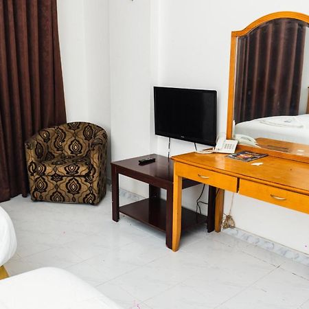 שארג'ה Pan Emirates Hotel Apartments מראה חיצוני תמונה
