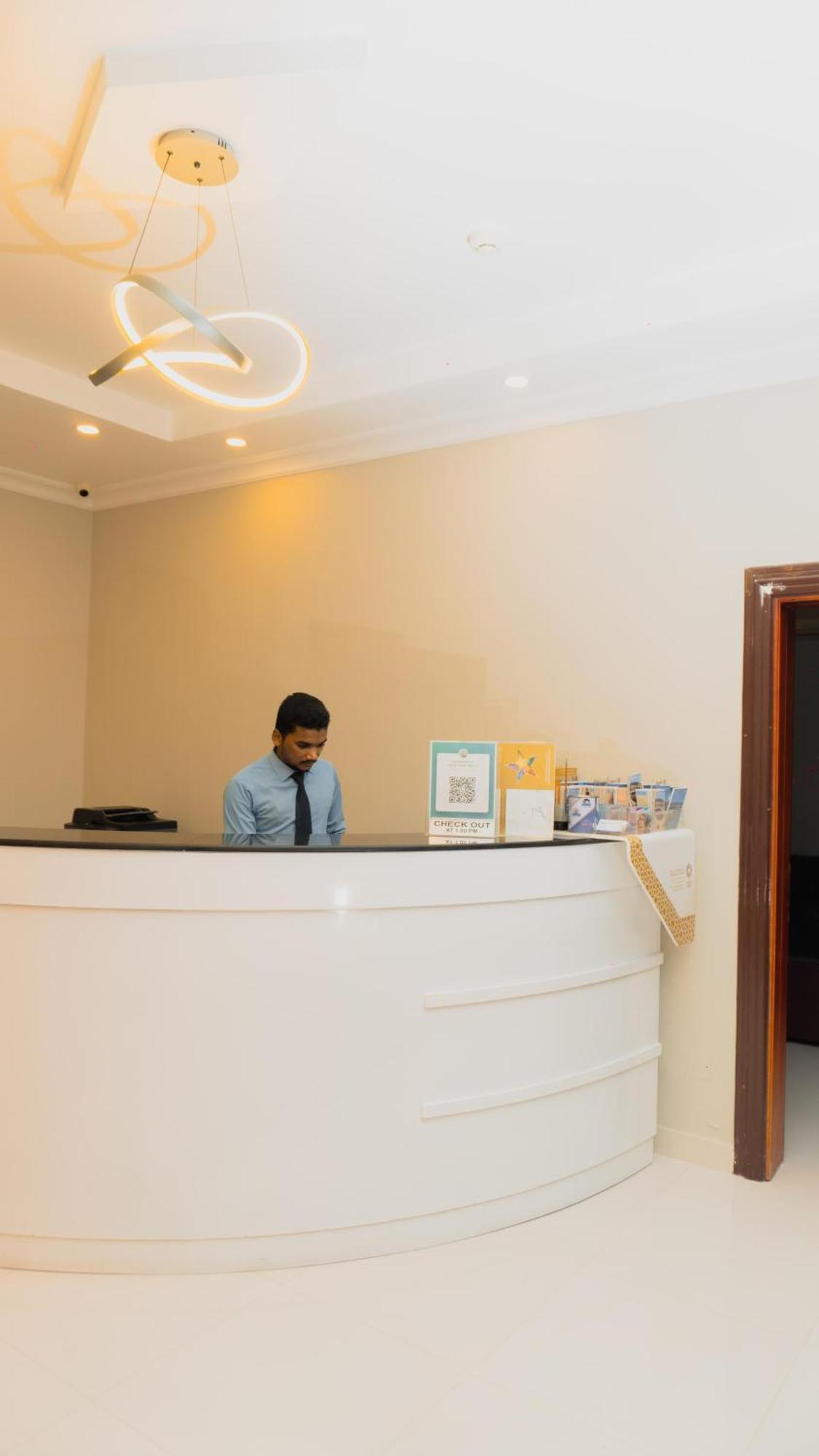 שארג'ה Pan Emirates Hotel Apartments מראה חיצוני תמונה