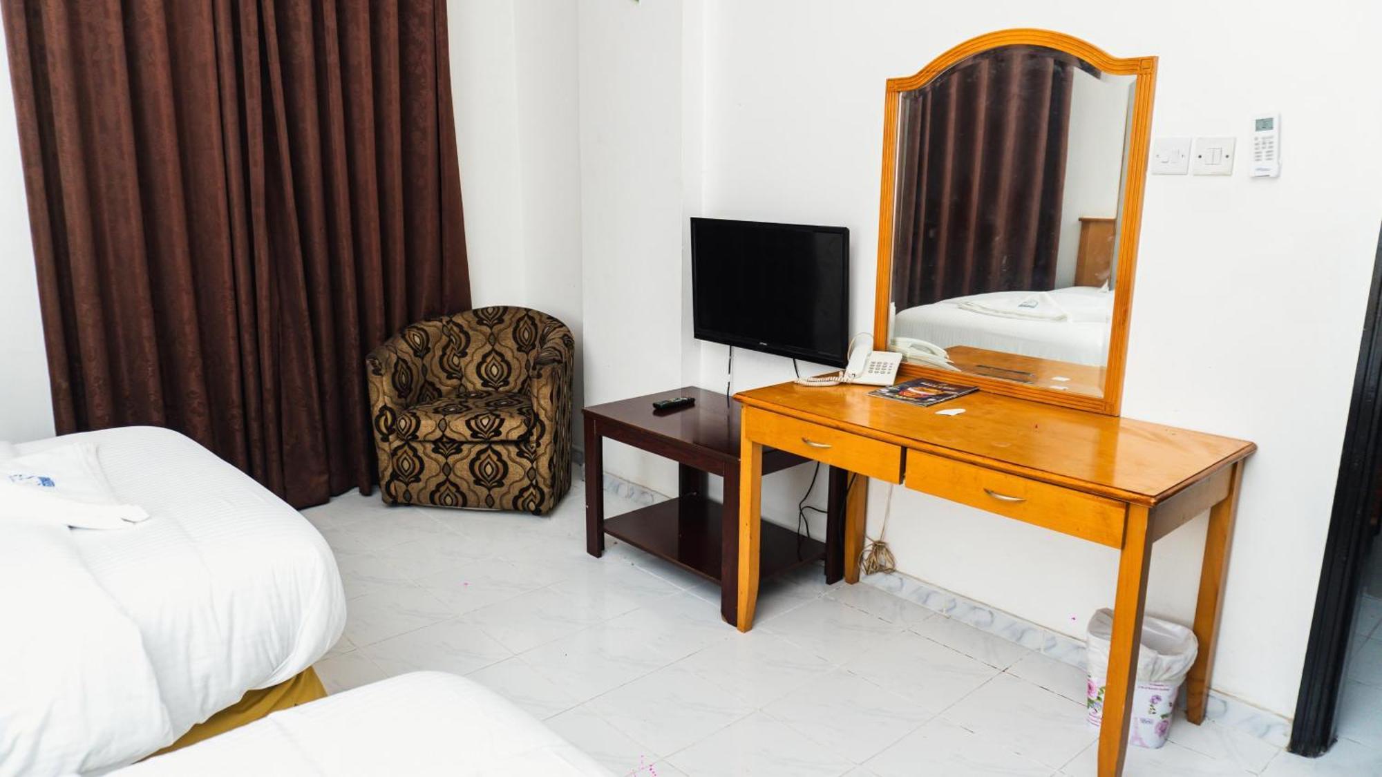 שארג'ה Pan Emirates Hotel Apartments מראה חיצוני תמונה