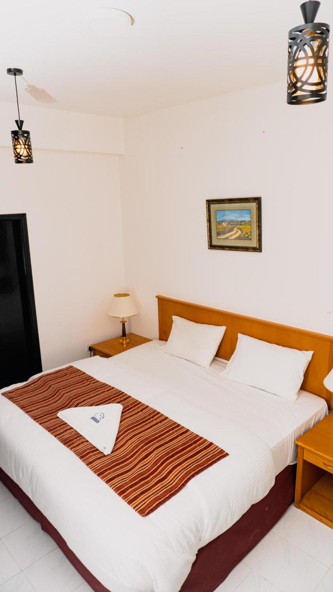 שארג'ה Pan Emirates Hotel Apartments מראה חיצוני תמונה